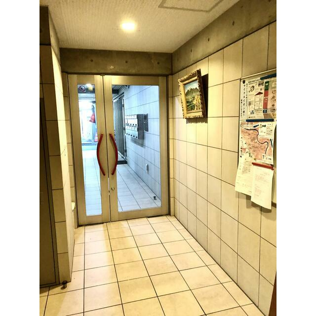 エミリーのエントランス