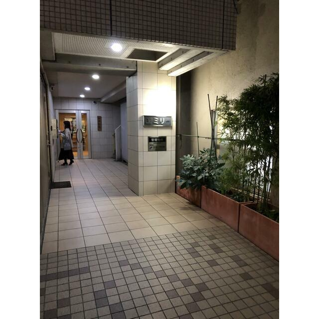 エミリーのエントランス