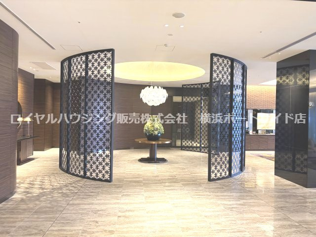 【ロビー】
