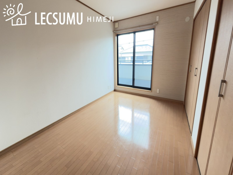 姫路市飾磨区妻鹿/中古戸建の寝室