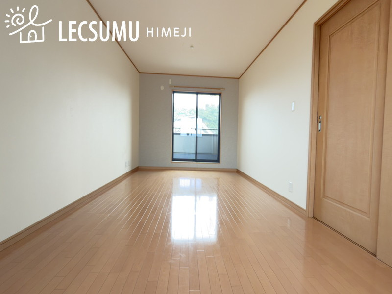 姫路市飾磨区妻鹿/中古戸建の洋室