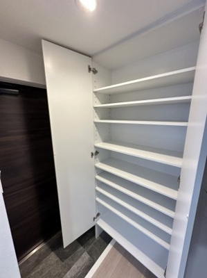 【玄関】 | Ｔ＆Ｆ　ＫＡＮＮＡＩ　ＢＬＤＧ