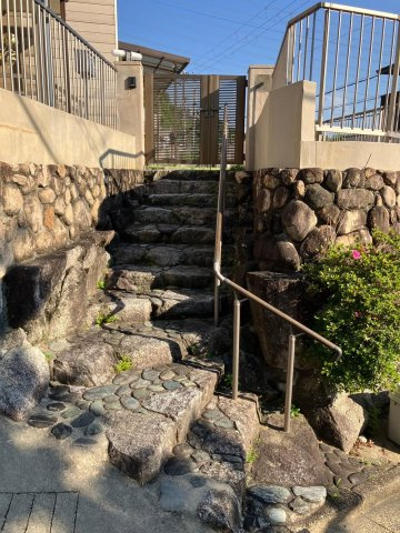 寺川5丁目　中古一戸建てのエントランス|■物件内覧・資金計画相談・住宅ローン相談、リフォーム相談、お問合せ受付中■
※当日・翌日のご内覧、ご相談はお電話でのお問合せがスムーズです！