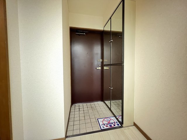 ぷりんせす八丁畷Ｂ棟の玄関