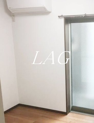 【居間・リビング】 | プチシャトー５ | 洋室のお部屋です。