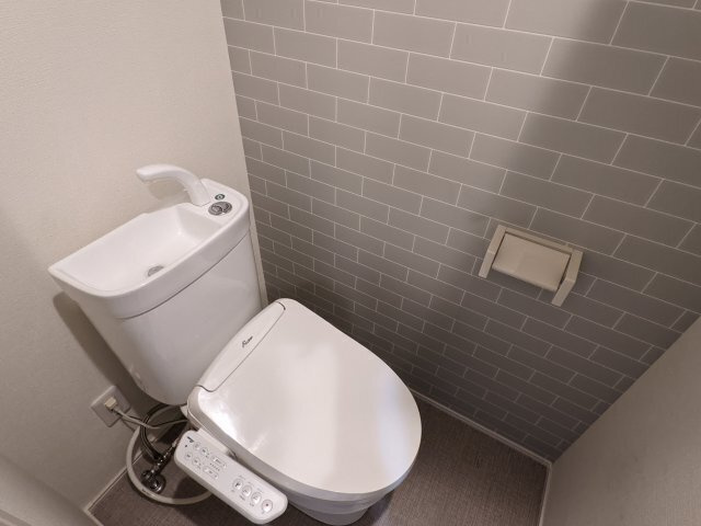 ハーモニーテラス下高井戸Vのトイレ