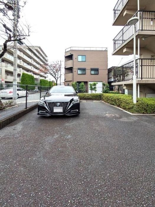 アメニティ芦田第3マンションの駐車場