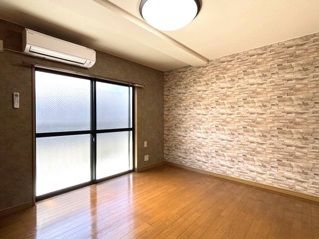 【寝室】