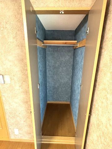奥行のある大型の収納完備
