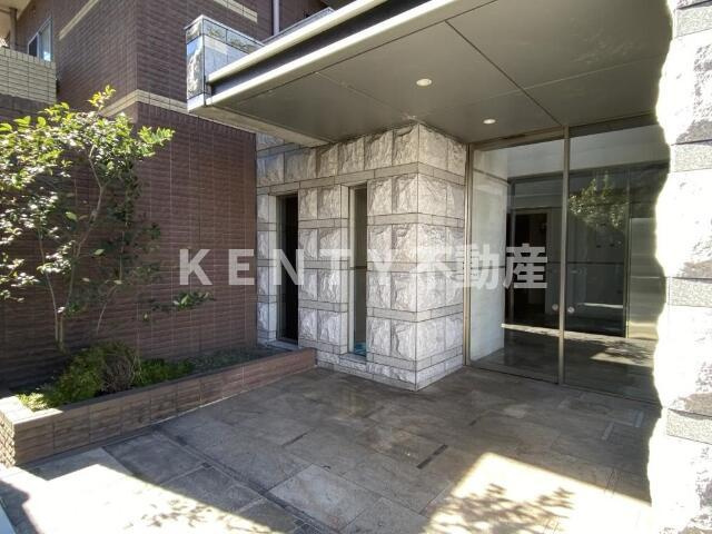 【エントランス】 | エリヴィエール | 建物の内部です
