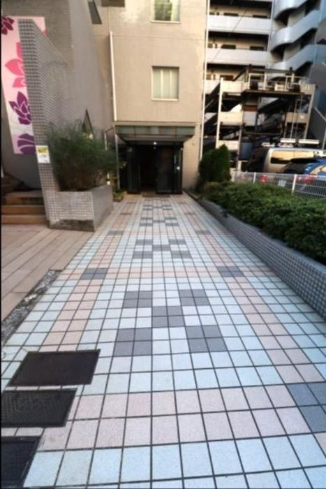 エイトジャパンシーダーの玄関