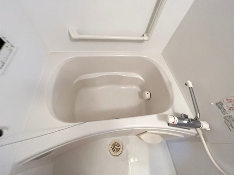 尼崎市南塚口町６丁目のアパートの浴室