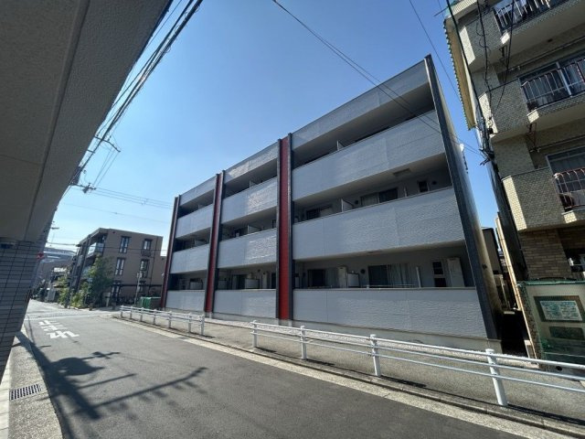 尼崎市南塚口町６丁目のアパートの外観