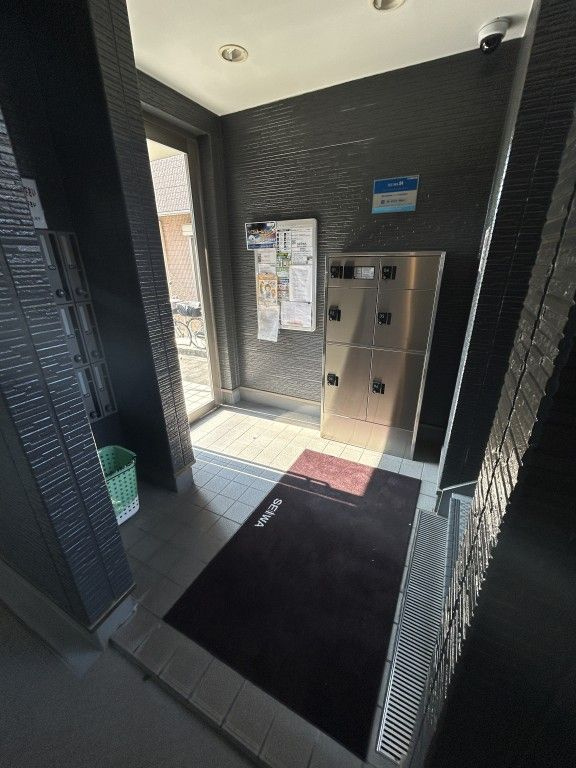 尼崎市南塚口町６丁目のアパートのロビー