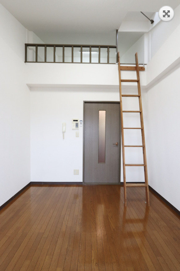 マンションライツの内装