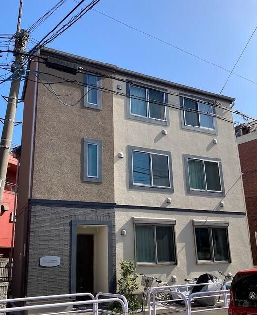 アジュール池袋本町の外観