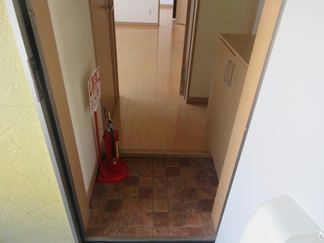 フレンド23の玄関