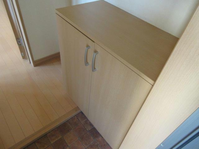 フレンド23の玄関