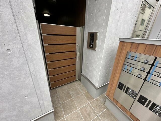 ヒューゲルハイム三軒茶屋のエントランス