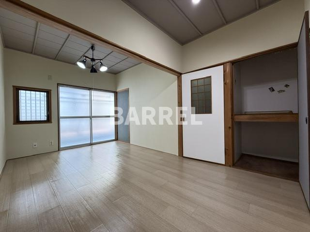 川西市小花1丁目テラスの子供部屋