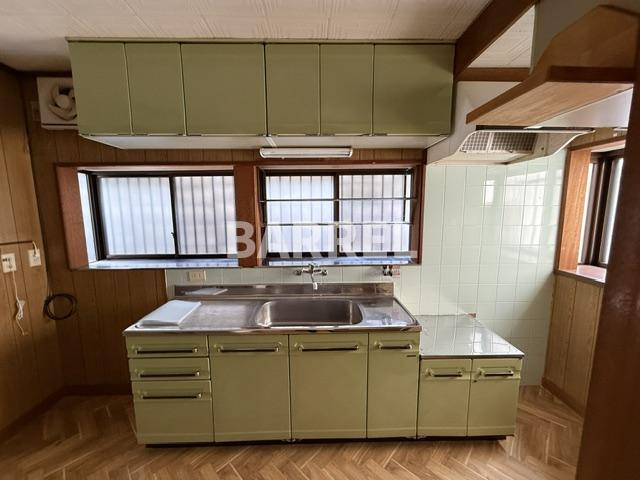 川西市小花1丁目テラスのキッチン