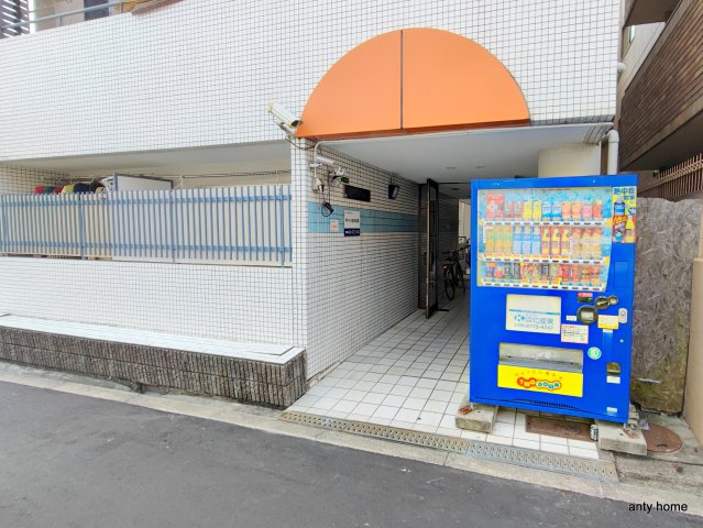 リージェントハイム　仲介手数料無料のエントランス
