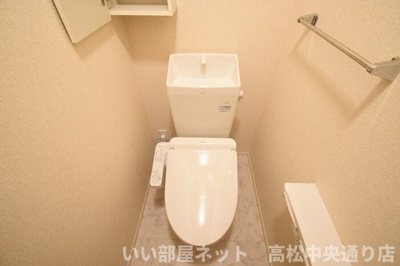 【トイレ】 | リーブルⅠ B棟 | 温水洗浄暖房便座