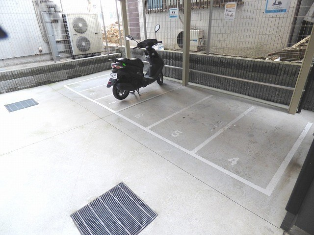 【駐車場】エスリード大阪天満宮