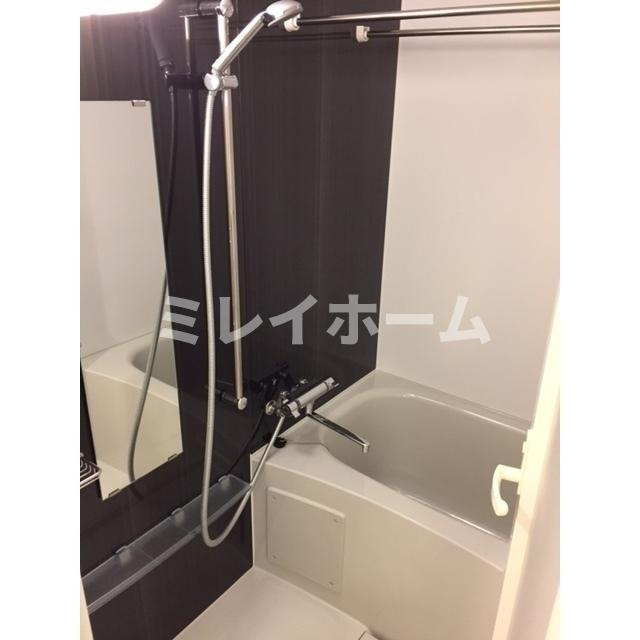 コンフォリア蒲田の浴室