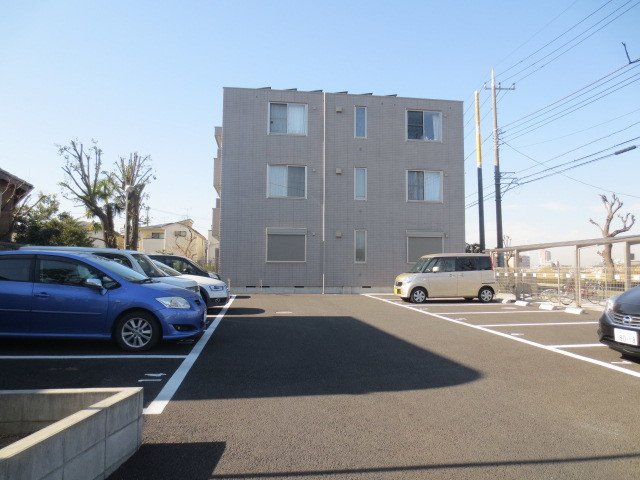 Ｓｏｌｅｉｌ　ソレイユの駐車場|★敷地内駐車場★