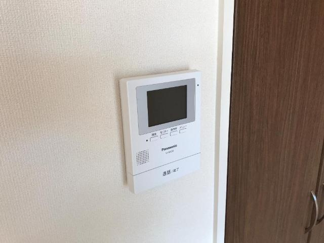 ナナーラの内装|カメラ付インターホン