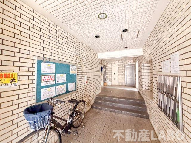 エクセルハイツ小林のエントランス