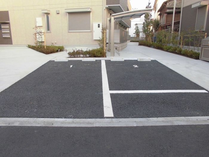 コーポ盛の駐車場