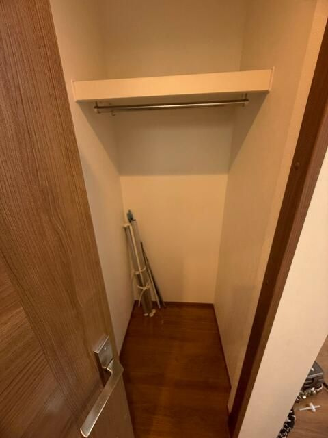 小竹向原戸建の収納