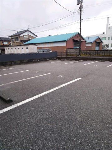 レオパレスラークのその他