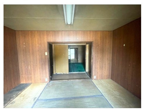 下竪町　店舗事務所の内装