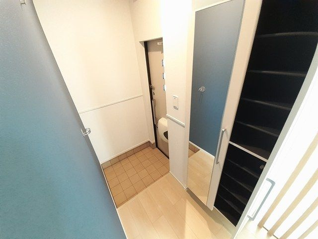 ラフィーネ楠の玄関