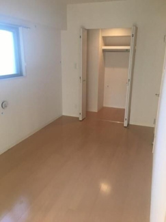 【寝室】
