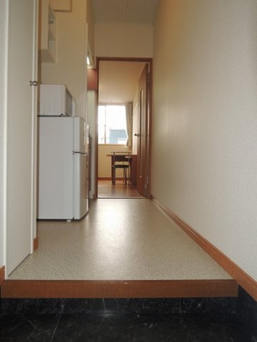 レオパレス南円山の玄関