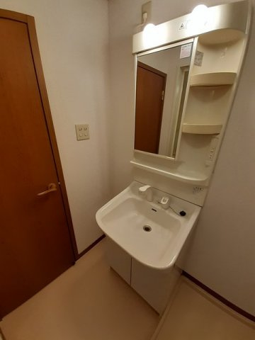 ネオメイト２１　Ｂ　　刈谷市近郊の賃貸はクラスホーム刈谷店の洗面所|使いやすい洗面所です