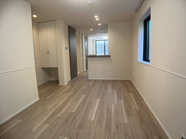 【居間・リビング】 | パークイースト | ※別部屋参考写真