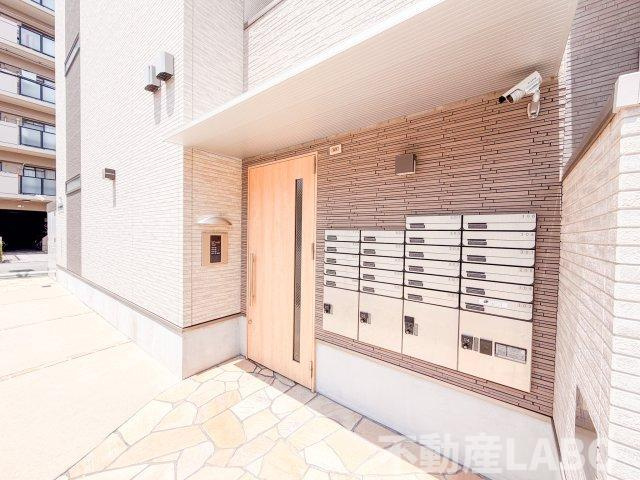 フジパレス我孫子前駅西のエントランス