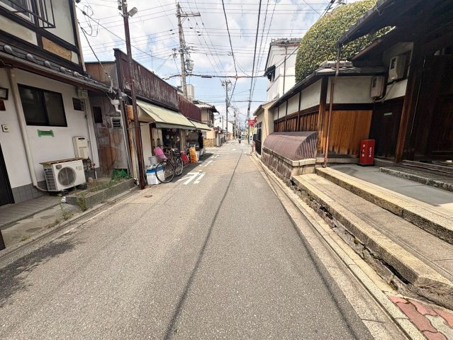 新町十丁目　建築条件無土地の前面道路含む現地写真