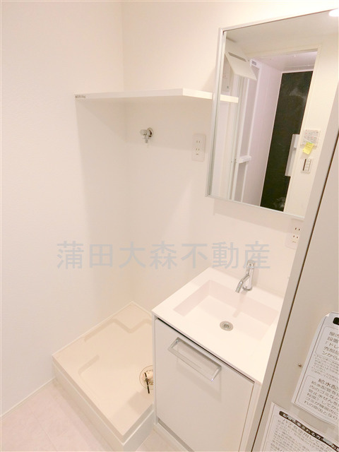 COCOCUBE矢口渡の洗面所|独立洗面台　棚付きの洗濯機置き場　洗面脱衣所