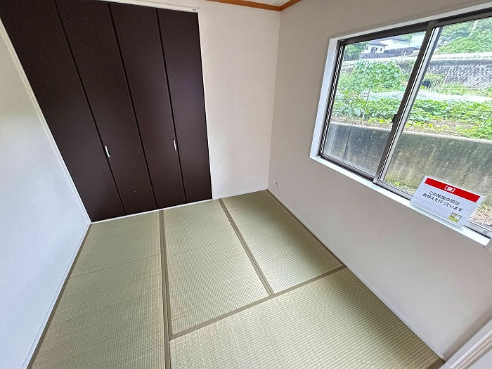 ☆選べる家具プレゼント☆松山市東野3丁目　４SLDKの和室