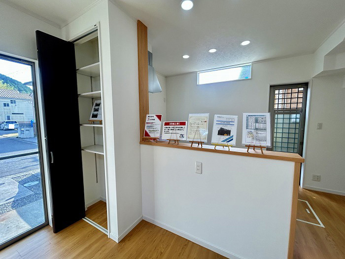 ☆選べる家具プレゼント☆松山市東野3丁目　４SLDKのダイニング
