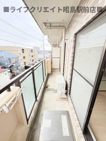 昭島市宮沢町２丁目の賃貸マンションのバルコニー