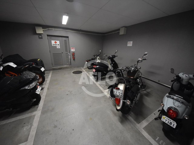 グラマシー京橋（旧エコロジー京橋レジデンス）のその他共用部分|グラマシー京橋　バイク置場