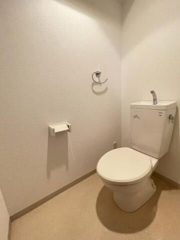 スカイコートヌーベル入谷のトイレ