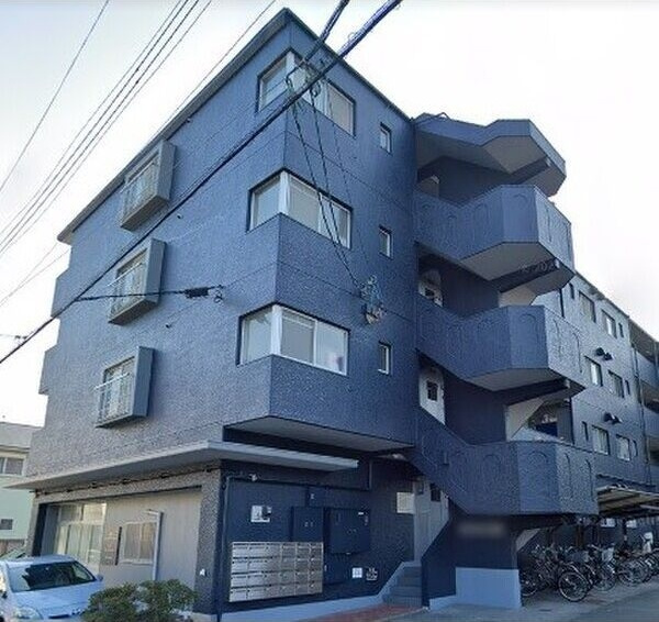 コーポナリタの外観